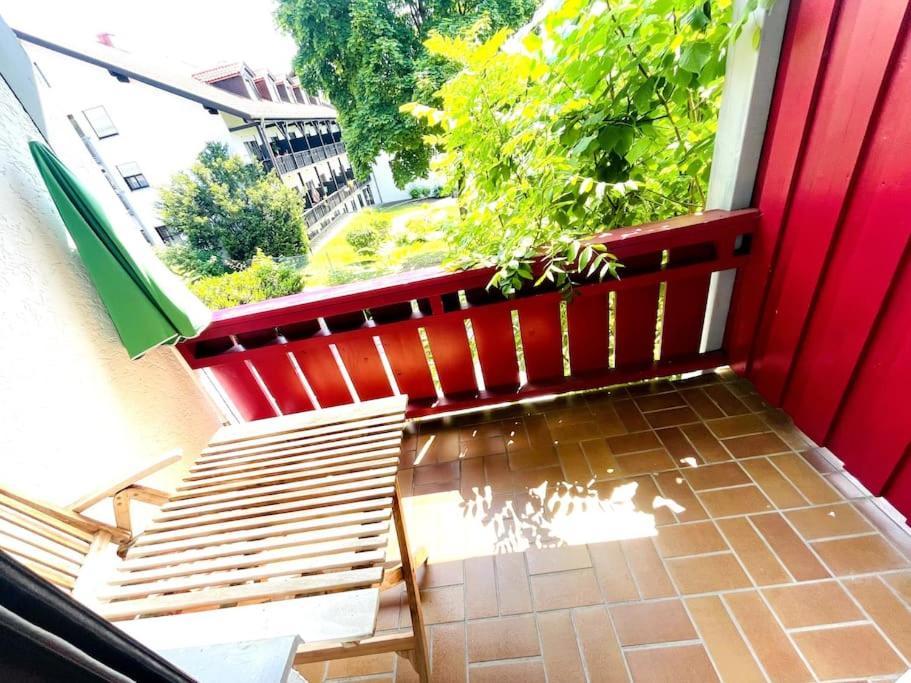 Fewo 20 - Appartement Im Rottalblick - Youngmodern Wohnen Mit Bademantelgang Zur Therme, Tv, Balkon Und Persoenlichem Gaesteempfang Von Astarte Estate Бад-Грісбах Екстер'єр фото