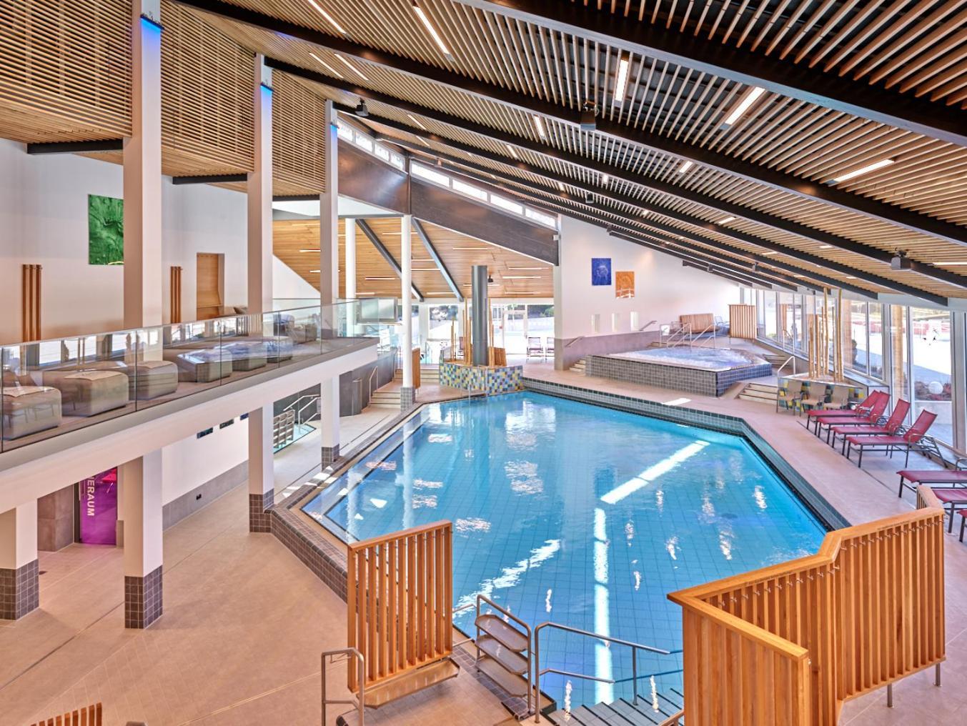 Fewo 20 - Appartement Im Rottalblick - Youngmodern Wohnen Mit Bademantelgang Zur Therme, Tv, Balkon Und Persoenlichem Gaesteempfang Von Astarte Estate Бад-Грісбах Екстер'єр фото